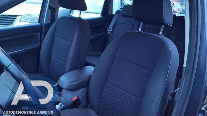 Gebrauchte Sitz links Ford C-Max (DM2) 1.6 TDCi 16V 109 Preis € 99,99 Margenregelung angeboten von Autodemontage Aandijk