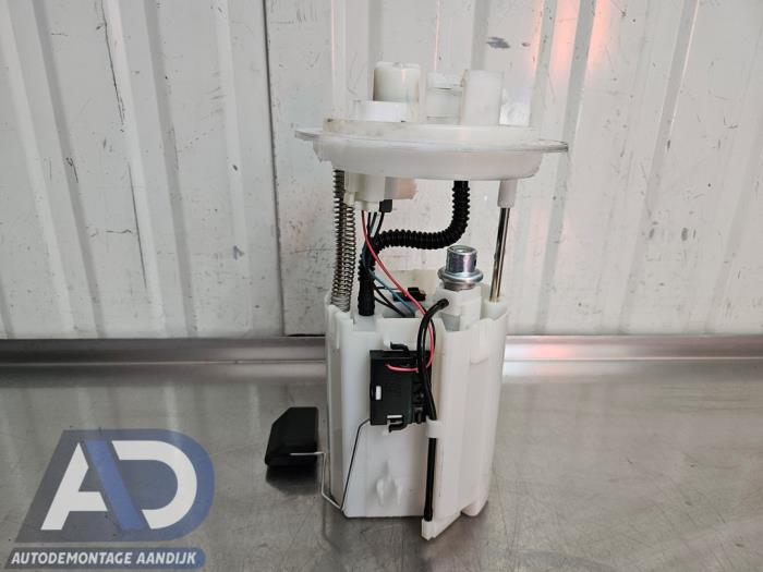 Gebrauchte Benzinpumpe Mitsubishi Space Star (A0) 1.2 12V Preis € 39,99 Margenregelung angeboten von Autodemontage Aandijk