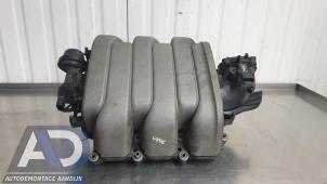 Begagnade Insugsrör Audi A6 (C6) 2.8 V6 24V FSI Pris € 174,99 Marginaltabell erbjuds av Autodemontage Aandijk