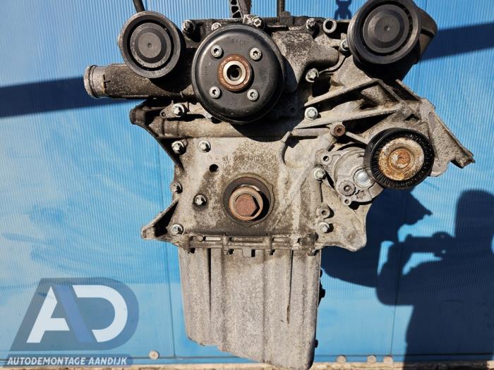 Used Engine crankcase Mercedes Vito (639.6) 2.2 111 CDI 16V Price € 499,99 Margin scheme offered by Autodemontage Aandijk