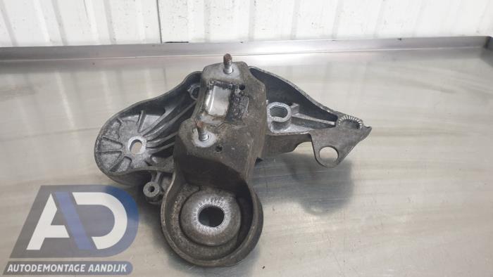 Used Engine mount Audi A6 (C6) 2.8 V6 24V FSI Price € 24,99 Margin scheme offered by Autodemontage Aandijk