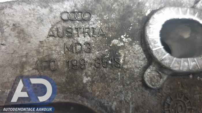 Engine mount from a Audi A6 (C6) 2.8 V6 24V FSI 2011