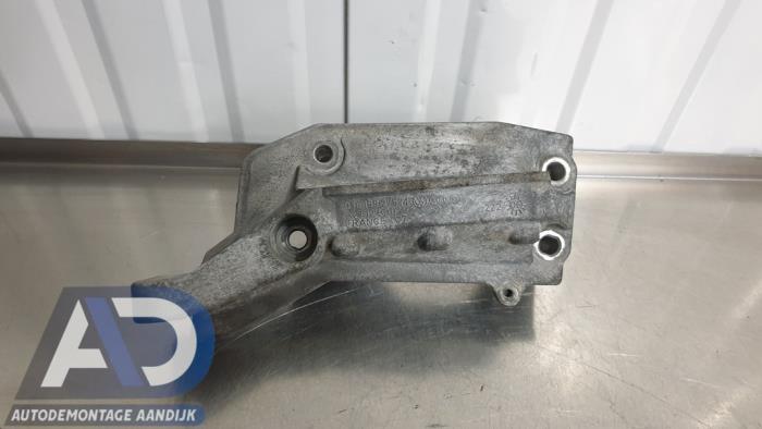 Used Engine mount Seat Ibiza III (6L1) 1.4 16V 100 Price € 29,99 Margin scheme offered by Autodemontage Aandijk