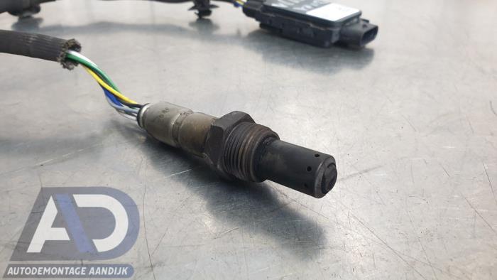 Lambda probe from a Opel Vivaro 1.5 CDTI 102 2020