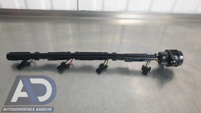 Usados Conector de inyector Volkswagen Caddy Combi III (2KB,2KJ) 1.9 TDI Precio € 39,99 Norma de margen ofrecido por Autodemontage Aandijk