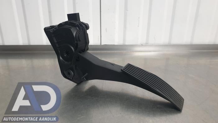 Begagnade Gaspedalsensor Opel Astra K Sports Tourer 1.0 Turbo 12V Pris € 24,99 Marginaltabell erbjuds av Autodemontage Aandijk
