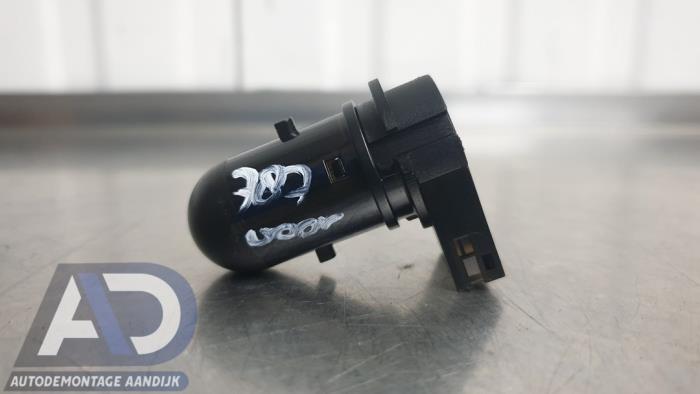 Begagnade Larmsensor Opel Astra K Sports Tourer 1.0 Turbo 12V Pris € 19,99 Marginaltabell erbjuds av Autodemontage Aandijk