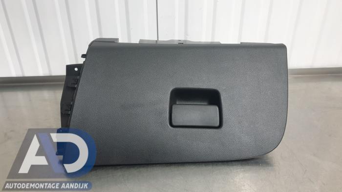 Begagnade Handskfack Opel Astra K Sports Tourer 1.0 Turbo 12V Pris € 29,99 Marginaltabell erbjuds av Autodemontage Aandijk