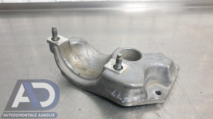 Usagé Support moteur Ford Fiesta 6 (JA8) 1.0 SCI 12V 80 Prix € 19,99 Règlement à la marge proposé par Autodemontage Aandijk