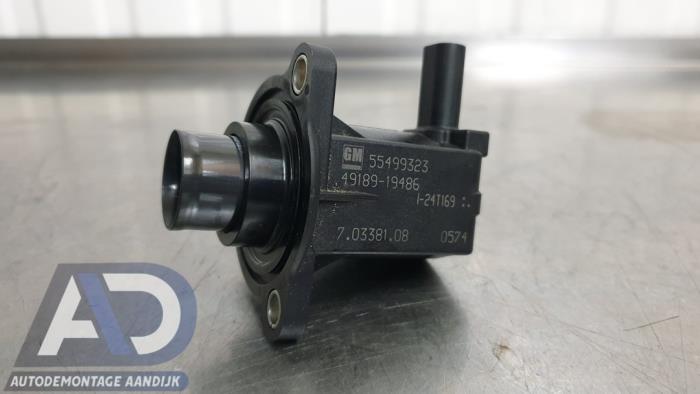 Usagé Régulateur pression turbo Opel Astra K Sports Tourer 1.0 Turbo 12V Prix € 124,99 Règlement à la marge proposé par Autodemontage Aandijk