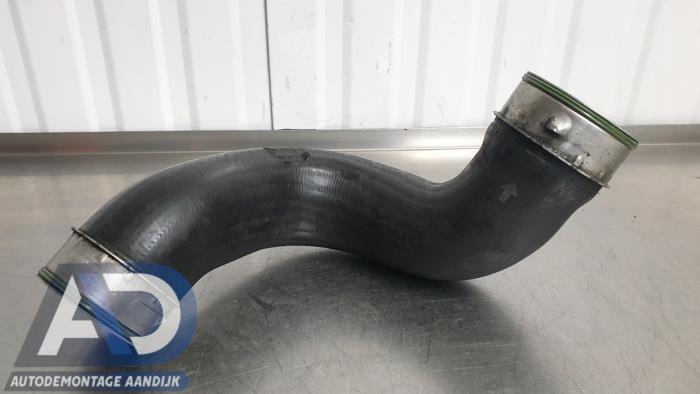 Gebrauchte Intercooler Schlauch Mercedes E Combi (S211) 2.7 E-270 CDI 20V Preis € 19,99 Margenregelung angeboten von Autodemontage Aandijk