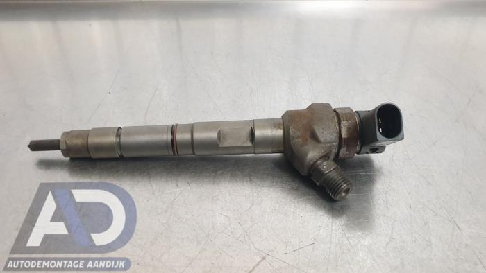 Usagé Injecteurs Volkswagen Passat Variant (365) 2.0 TDI 16V 140 Prix € 119,99 Règlement à la marge proposé par Autodemontage Aandijk