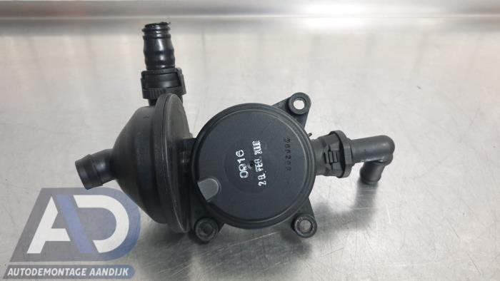 Begagnade PCV-ventil BMW 3 serie (E90) 320i 16V Pris € 24,99 Marginaltabell erbjuds av Autodemontage Aandijk