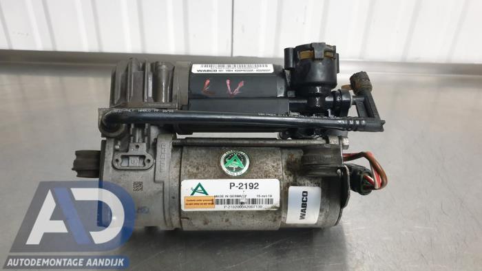 Begagnade Luftpump (fjädring) Mercedes E Combi (S211) 2.7 E-270 CDI 20V Pris € 174,99 Marginaltabell erbjuds av Autodemontage Aandijk