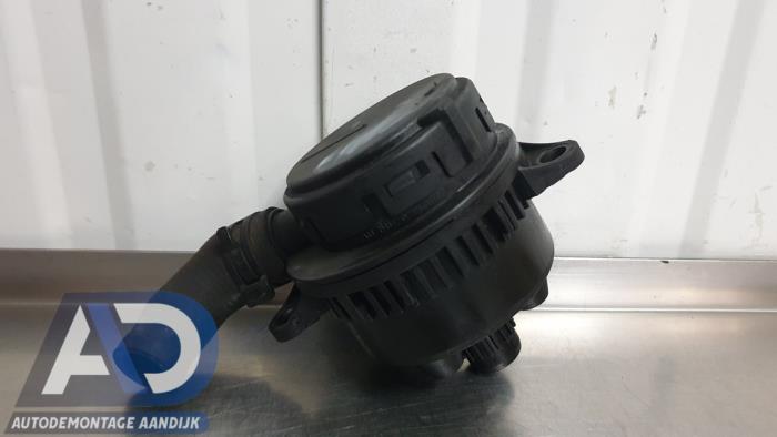 Begagnade Oljefilterlock Audi A6 Avant (C6) 2.7 TDI V6 24V Pris € 49,99 Marginaltabell erbjuds av Autodemontage Aandijk