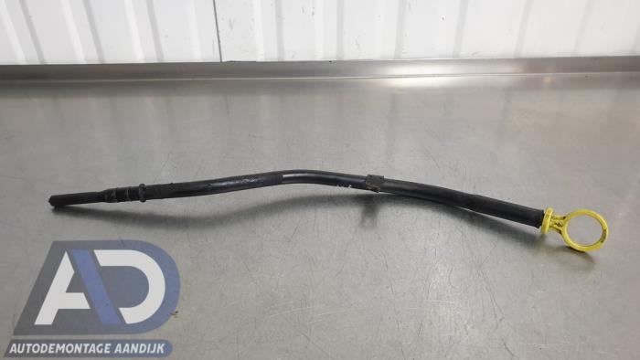 Gebrauchte Ölmessstab Opel Corsa D 1.4 16V Twinport Preis € 29,99 Margenregelung angeboten von Autodemontage Aandijk