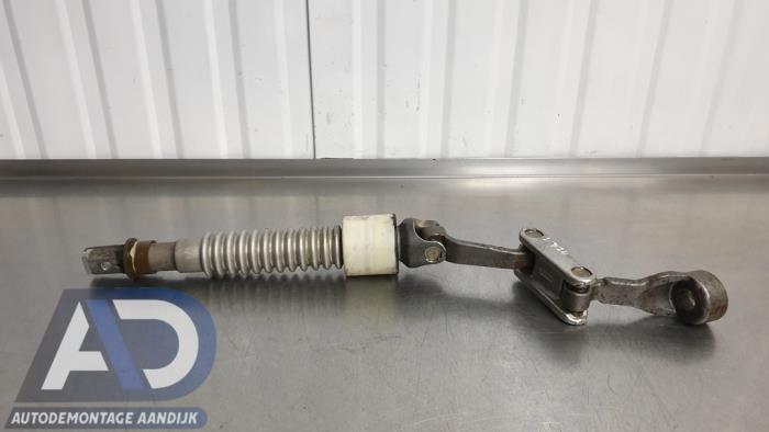 Begagnade Rattstång Mercedes E Combi (S211) 2.7 E-270 CDI 20V Pris € 49,99 Marginaltabell erbjuds av Autodemontage Aandijk