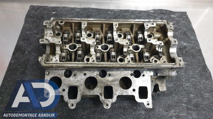 Begagnade Topplock Volkswagen Polo V (6R) 1.2 TDI 12V BlueMotion Pris € 99,99 Marginaltabell erbjuds av Autodemontage Aandijk