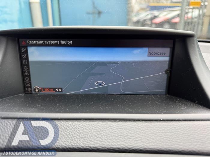 Begagnade Navigeringsdisplay BMW 1 serie (E81) 120i 16V Pris € 299,99 Marginaltabell erbjuds av Autodemontage Aandijk