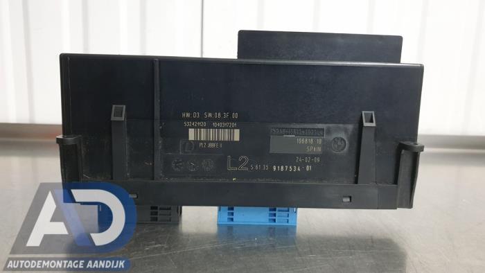 Used Body control computer BMW 1 serie (E81) 120i 16V Price € 49,99 Margin scheme offered by Autodemontage Aandijk