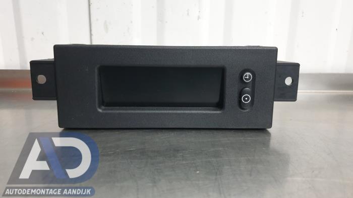 Begagnade Innerdisplay Opel Corsa D 1.4 16V Twinport Pris € 24,99 Marginaltabell erbjuds av Autodemontage Aandijk