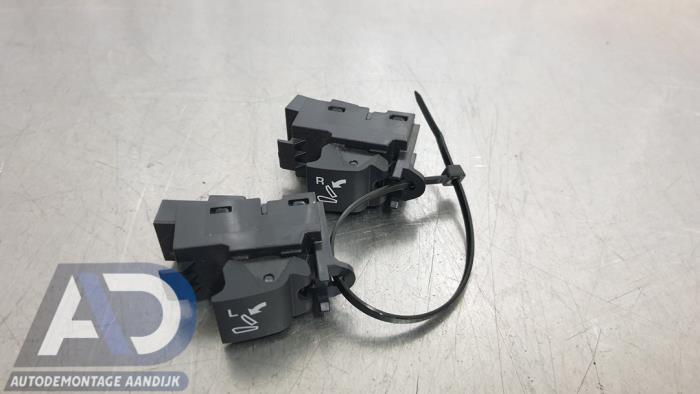 Begagnade Brytare, eldrivet säte Landrover Discovery Sport (LC) 2.0 TD4 180 16V Pris € 19,99 Marginaltabell erbjuds av Autodemontage Aandijk