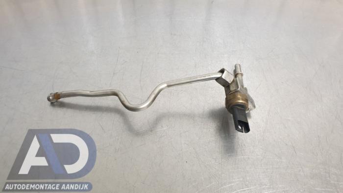 Begagnade Bränsletryckssensor BMW 1 serie (E81) 120i 16V Pris € 29,99 Marginaltabell erbjuds av Autodemontage Aandijk