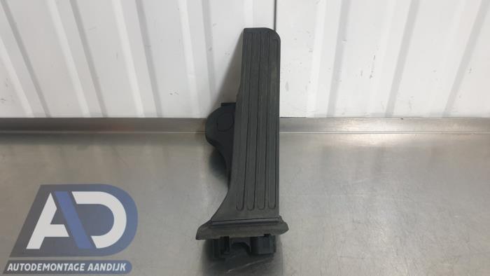 Begagnade Gaspedalsensor Volkswagen Passat Variant (3C5) 2.0 TDI 16V 140 4Motion Pris € 19,99 Marginaltabell erbjuds av Autodemontage Aandijk