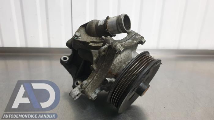 Begagnade Vattenpump Opel Karl 1.0 12V Pris € 49,99 Marginaltabell erbjuds av Autodemontage Aandijk
