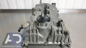 Ventildeckel van een Opel Karl 1.0 12V 2016