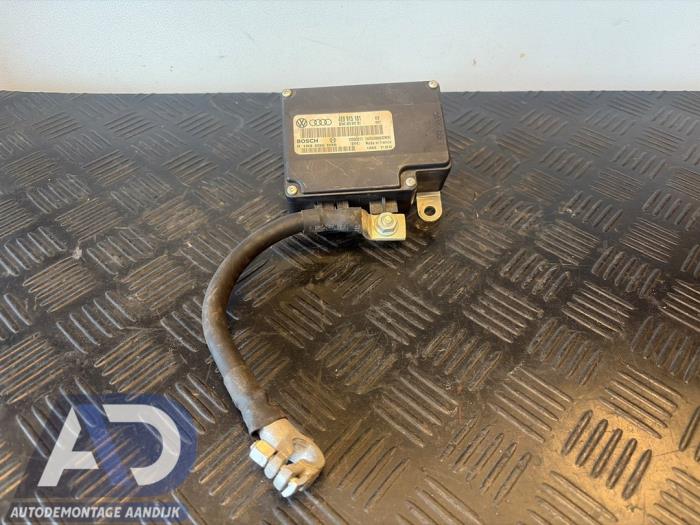 Begagnade Batterikontrollmodul Audi A8 (D3) 3.0 TDI V6 24V Quattro Pris € 49,99 Marginaltabell erbjuds av Autodemontage Aandijk