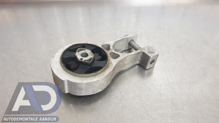 Usagé Support moteur Citroen C5 III Tourer (RW) 1.6 HDi 16V 115 Prix € 29,99 Règlement à la marge proposé par Autodemontage Aandijk