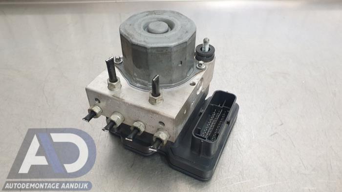 Used ABS pump Opel Corsa E 1.0 SIDI Turbo 12V Price € 49,99 Margin scheme offered by Autodemontage Aandijk
