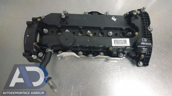 Usados Tapa de válvulas Opel Zafira Tourer (P12) 2.0 CDTI 16V 170 Ecotec Precio € 39,99 Norma de margen ofrecido por Autodemontage Aandijk