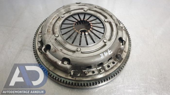 Used Flywheel Skoda Fabia II (5J) 1.2i 12V Price € 99,99 Margin scheme offered by Autodemontage Aandijk