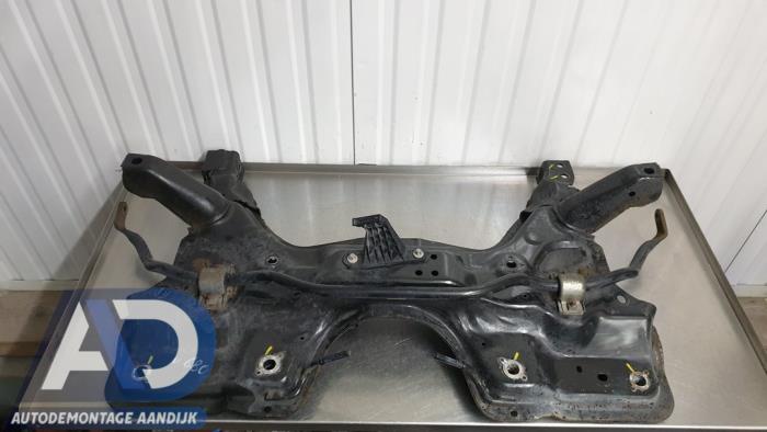 Usados Subchasis Opel Corsa E 1.0 SIDI Turbo 12V Precio € 74,99 Norma de margen ofrecido por Autodemontage Aandijk