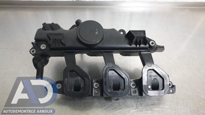 Usagé Ventilation carter Renault Trafic New (JL) 2.0 dCi 16V 115 Prix € 39,99 Règlement à la marge proposé par Autodemontage Aandijk