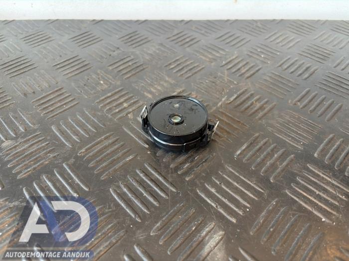 Begagnade Regnsensor Renault Captur I (2R) 1.2 TCE 16V EDC Pris € 19,99 Marginaltabell erbjuds av Autodemontage Aandijk