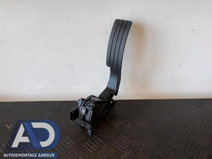 Begagnade Gaspedalsensor Renault Captur I (2R) 1.2 TCE 16V EDC Pris € 19,99 Marginaltabell erbjuds av Autodemontage Aandijk
