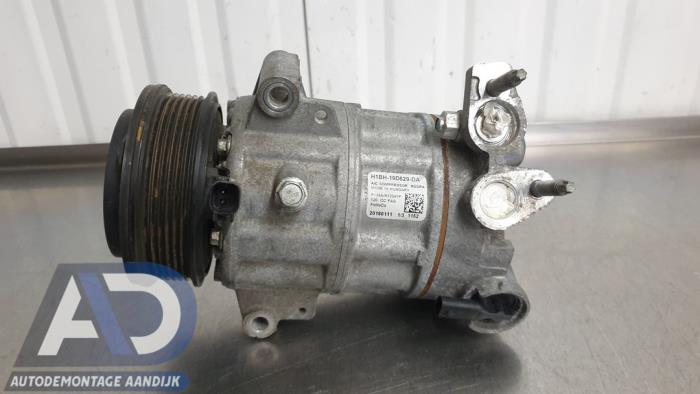 Usagé Compresseur de clim Ford Fiesta 7 1.1 Ti-VCT 12V 70 Prix € 49,99 Règlement à la marge proposé par Autodemontage Aandijk