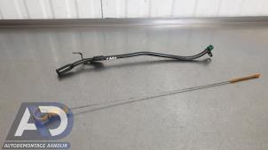 Ölmessstab van een Citroën C4 Cactus (0B/0P) 1.2 PureTech 82 12V 2016