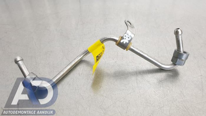 Usagé Conduit de carburant Opel Astra K Sports Tourer 1.0 Turbo 12V Prix € 24,99 Règlement à la marge proposé par Autodemontage Aandijk