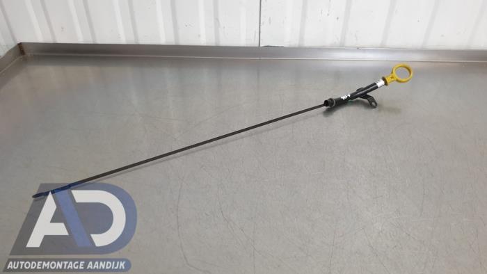 Gebrauchte Ölmessstab Opel Astra K Sports Tourer 1.0 Turbo 12V Preis € 24,99 Margenregelung angeboten von Autodemontage Aandijk