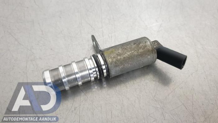 Begagnade Kamaxelsensor Opel Astra K Sports Tourer 1.0 Turbo 12V Pris € 39,99 Marginaltabell erbjuds av Autodemontage Aandijk
