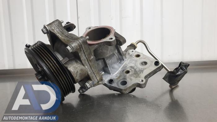 Begagnade Vattenpump Opel Astra K Sports Tourer 1.0 Turbo 12V Pris € 74,99 Marginaltabell erbjuds av Autodemontage Aandijk
