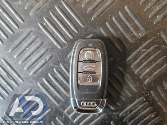 Używane Klucz Audi A5 Sportback (8TA) 2.0 TFSI 16V Quattro Cena € 124,99 Procedura marży oferowane przez Autodemontage Aandijk
