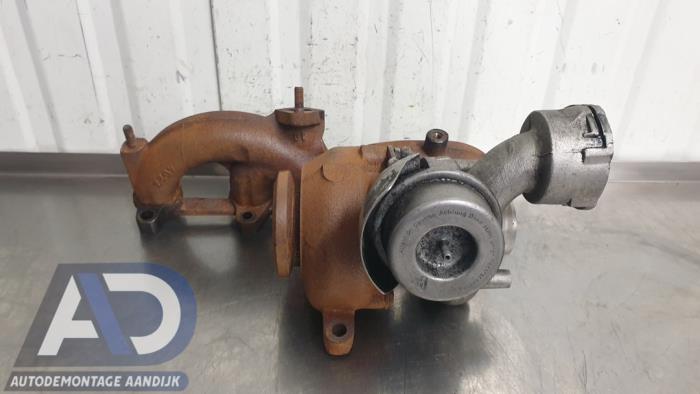 Turbo van een Skoda Octavia Combi (1Z5) 1.9 TDI 2007