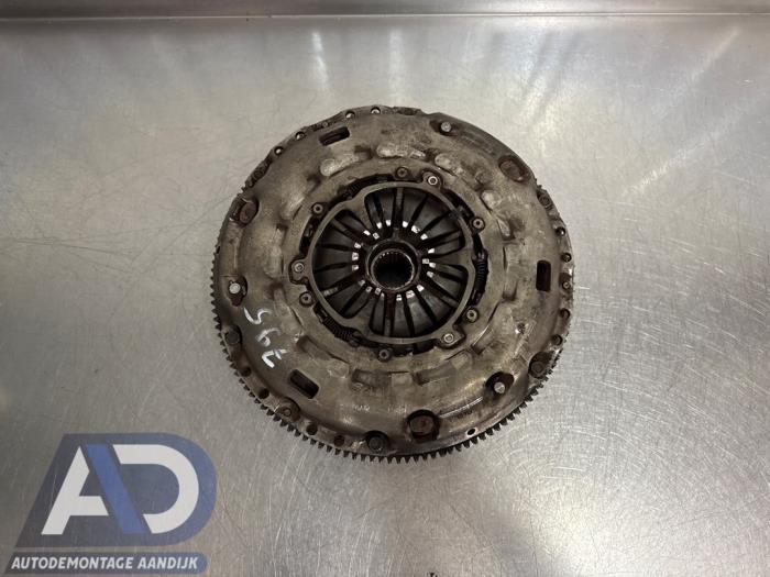 Used Flywheel Volkswagen Multivan T5 (7E/7HC/7HF/7HM) 2.5 TDi Price € 149,99 Margin scheme offered by Autodemontage Aandijk