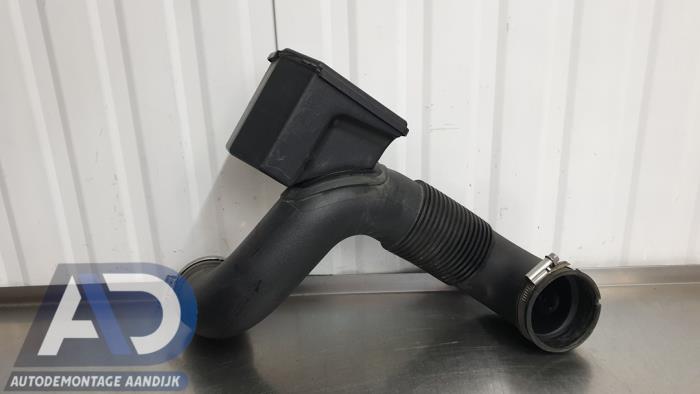 Gebrauchte Intercooler Schlauch Kia Sportage (QL) 1.6 GDI 16V 4x2 Preis € 29,99 Margenregelung angeboten von Autodemontage Aandijk