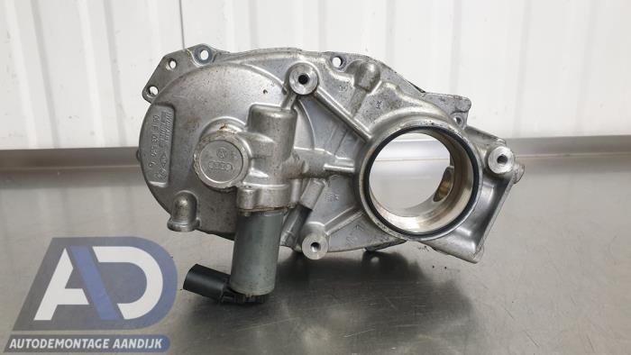 Usagé Couvercle de distribution Audi A6 (C6) 2.0 T FSI 16V Prix € 39,99 Règlement à la marge proposé par Autodemontage Aandijk